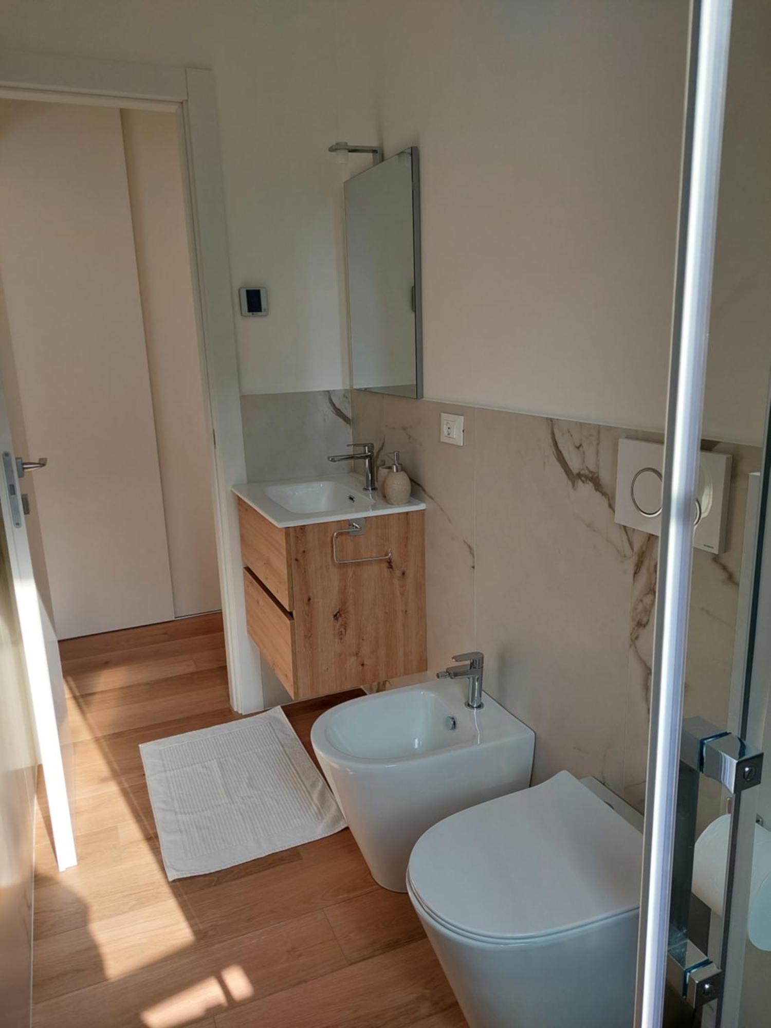 Casa Mappamondo Lecco Eksteriør bilde